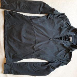 Athleta grey performance pullover top (Medium)